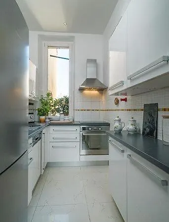 Good Sleeping * Cannes